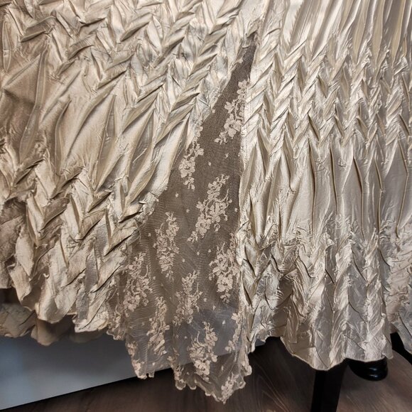 Komarov Champagne Satin & Lace Two-Piece Skirt Set – Top (L), Skirt (M) - Picture 13 of 16